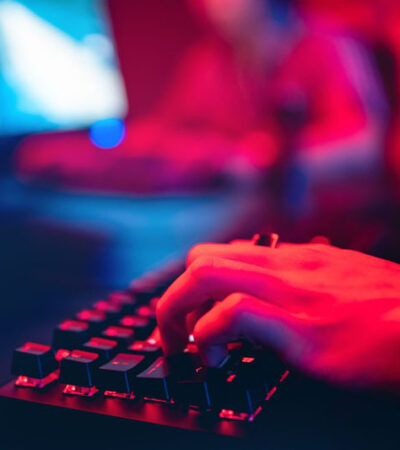 Rodzaje przełączników w klawiaturach mechanicznych - kompletny przewodnik po switchach